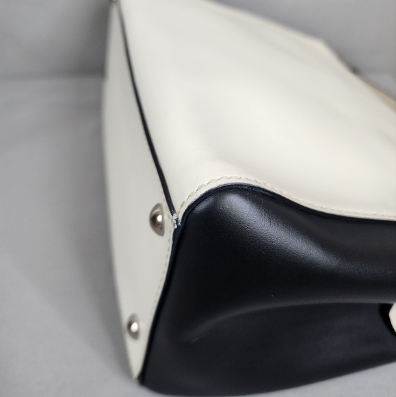 ✨️FENDI Dotcom Whipstitch Top Handle Bag - Picture 12 of 16